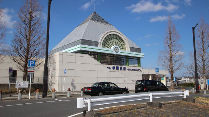 リブリ・パーシモンの周辺