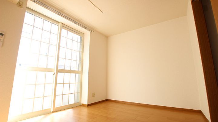 サンエステートの居間