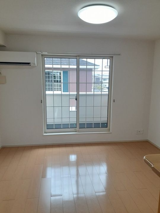 アルカンシェル市原 Cの居間