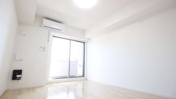 イセミネット市原の居間