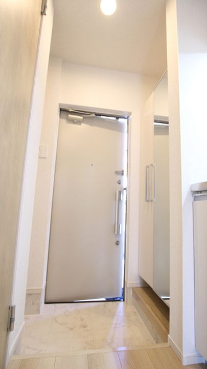 イセミネット市原の玄関