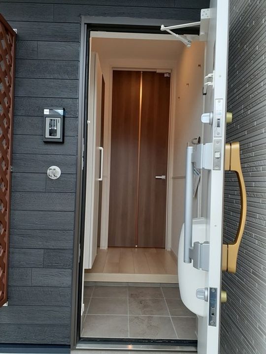 ル ソレイユⅡの玄関