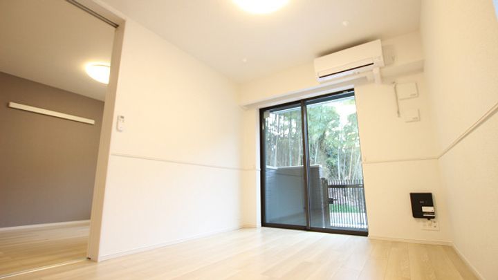 バイリンの内装