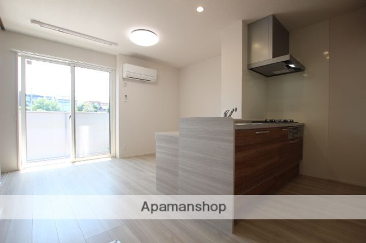 千葉県千葉市緑区誉田町1丁目の賃貸アパートの内装