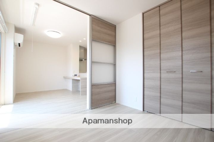 千葉県千葉市緑区誉田町1丁目の賃貸アパートの内装