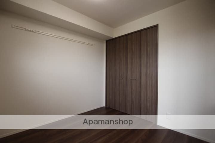 千葉県千葉市緑区誉田町1丁目の賃貸アパートの内装