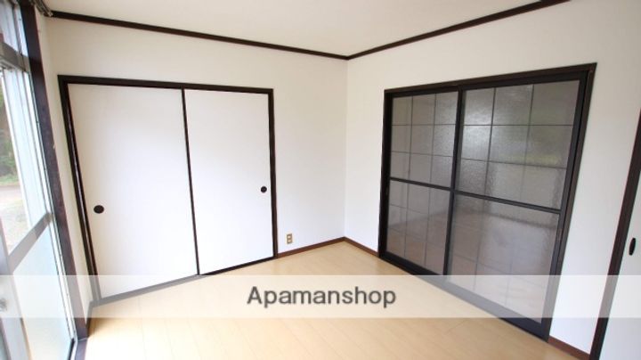 コーポサンローゼ101の内装