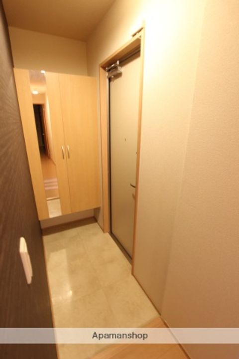 千葉県千葉市緑区おゆみ野中央5丁目の賃貸アパートの玄関