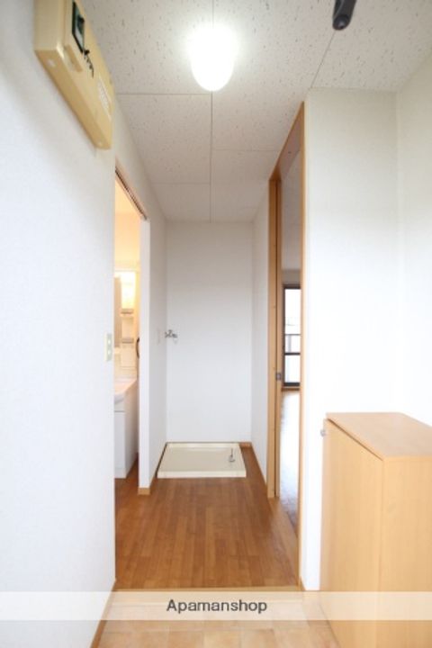グリーンヒルズK棟の玄関