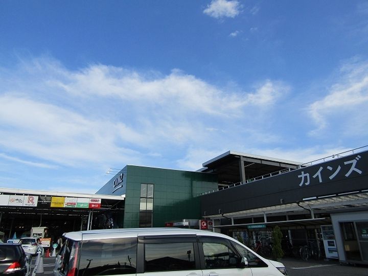 セブンアクロスの周辺