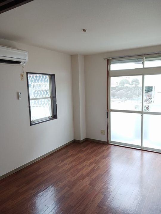 グリーンヒルズの居間