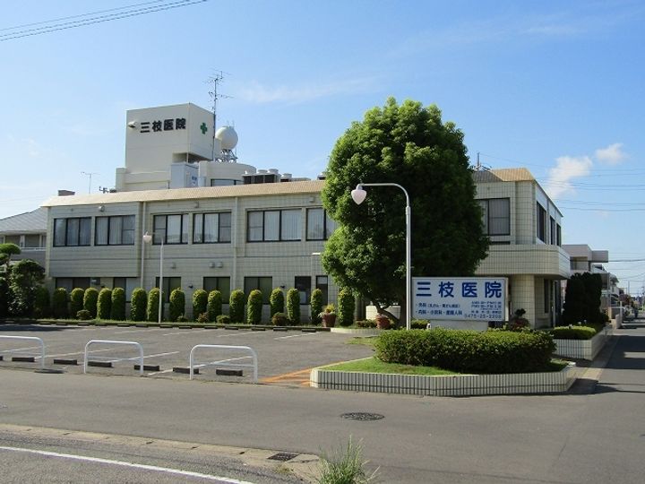 ポピュレール Bの周辺