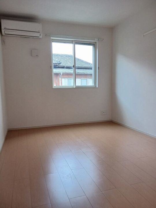 アミ・フランのその他画像