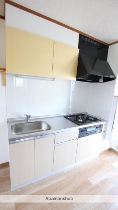 サンヴェール下永吉のキッチン