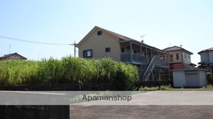 サンヴェール下永吉の外観