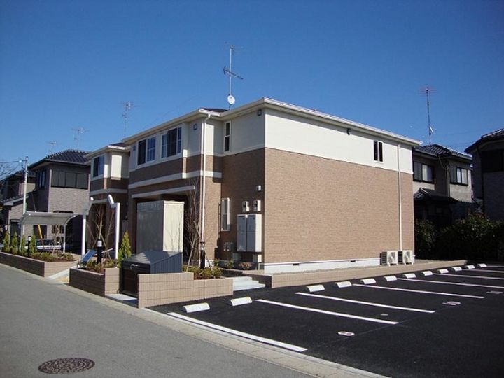 URBAN LUTHETAの外観