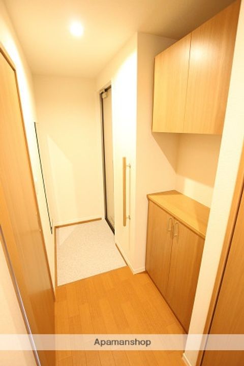 シャーメゾン壱番館202の玄関
