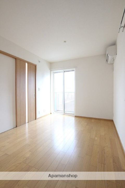 ロイヤルフォレストヴィラB棟(右奥)101の内装