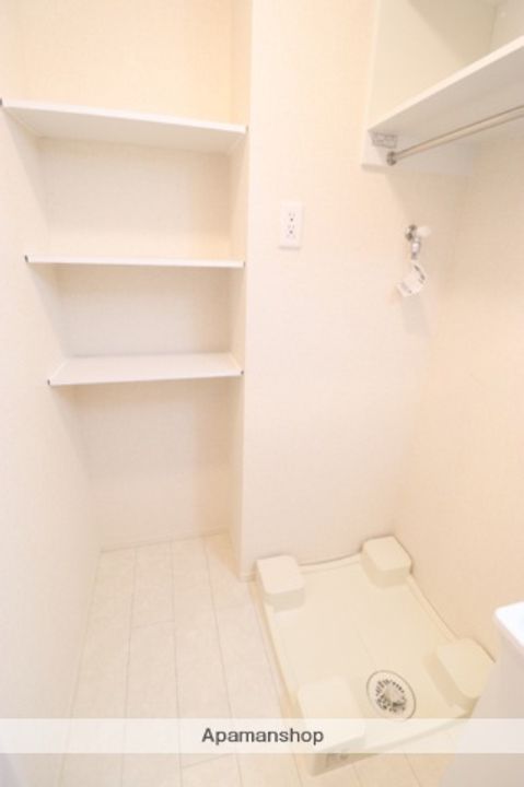 千葉県千葉市中央区千葉寺町の賃貸アパートの内装