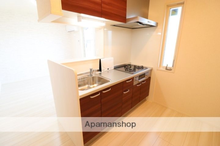 千葉県千葉市中央区千葉寺町の賃貸アパートのキッチン