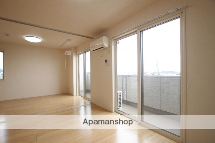 オーフィングⅡの内装