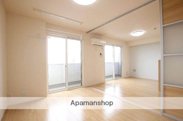 オーフィングⅡの内装