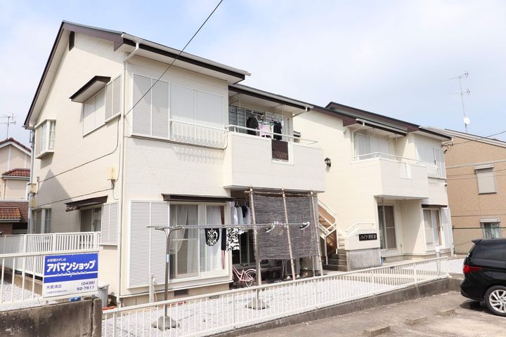 ハイツ明和 B棟の外観