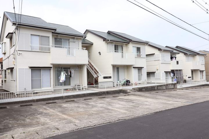 ハイツ明和 B棟の外観