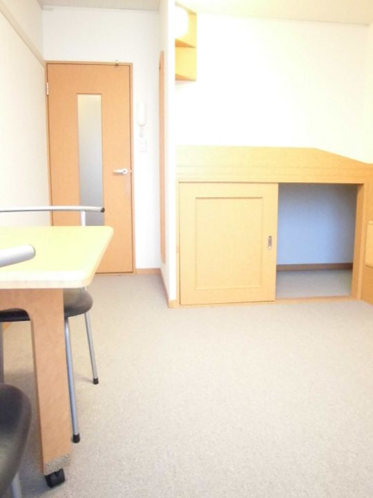 レオパレスノースセブン202の居間