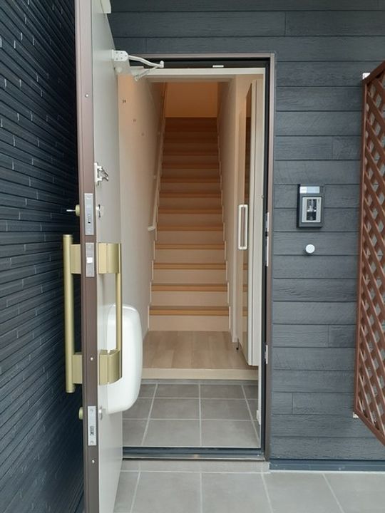 パピィ エースリーの玄関