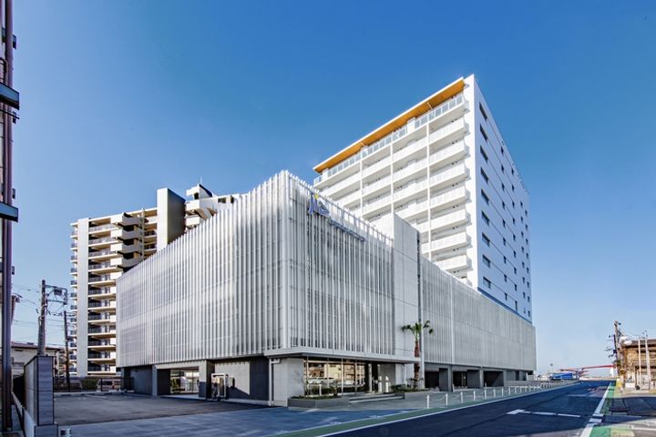 THE REJUVEPORT KISARAZUの外観