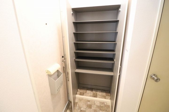 パークハイツIIの玄関