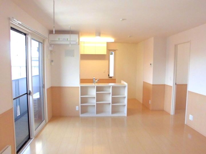 エトランゼの居間