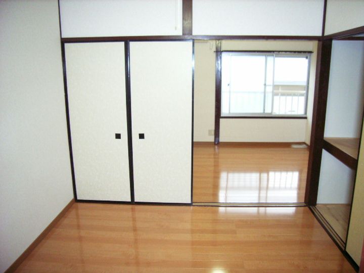 シーサイド朝日 Ⅲの居間