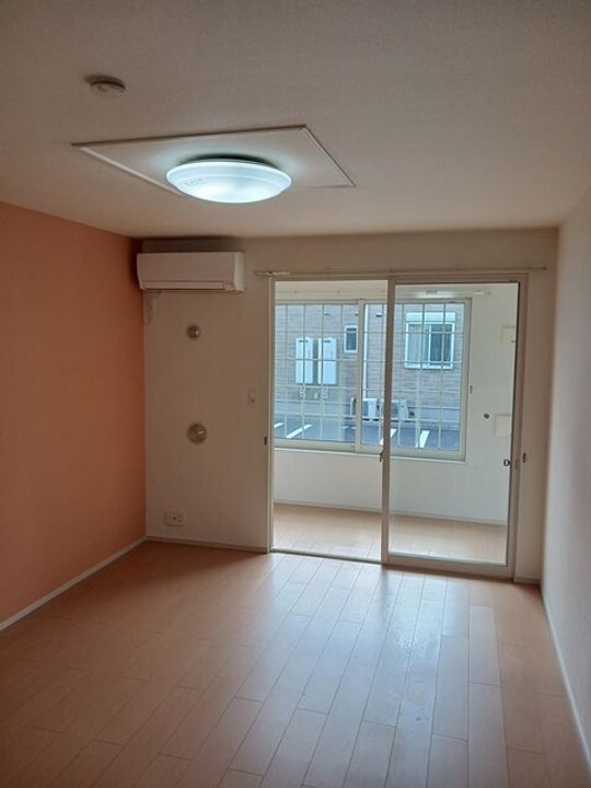 プランドールCの居間