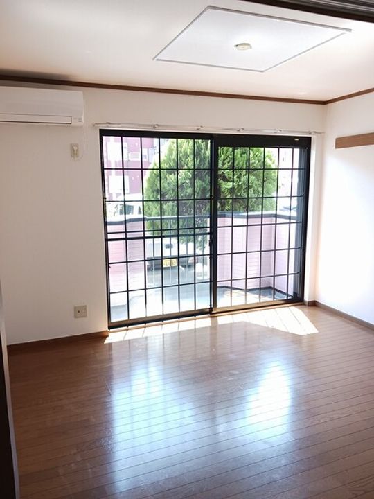 ソルマージュIIIの居間