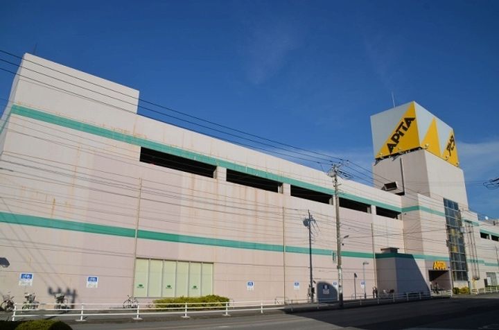 ル・ソレイユの周辺