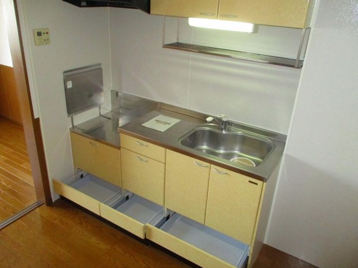 フォレストヒルズ C103のキッチン