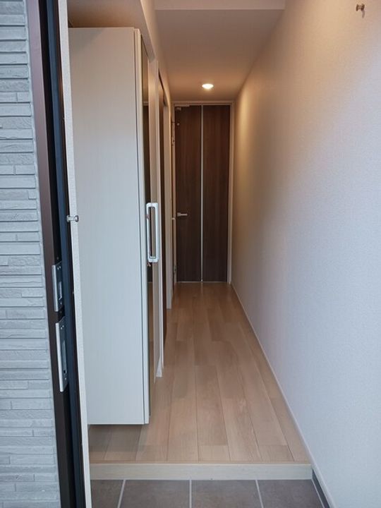 レジデンスさくらの玄関