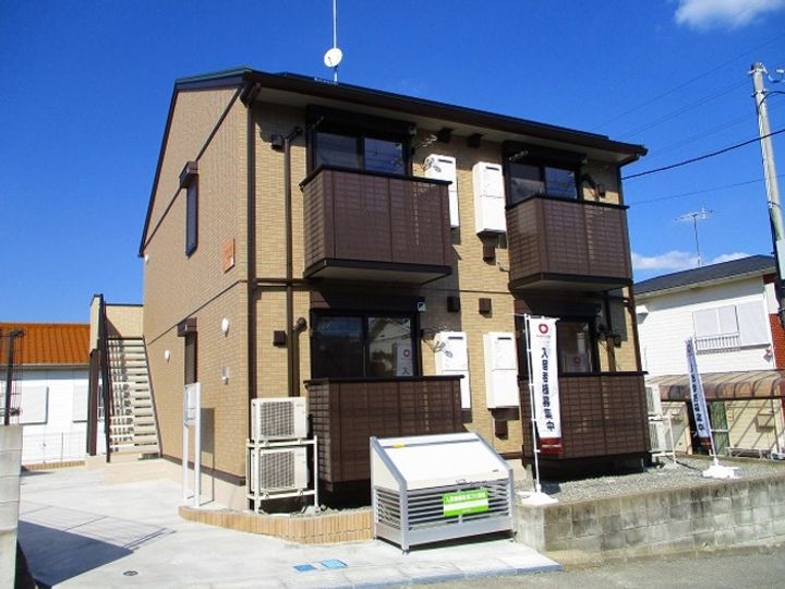 ファインパレスSUWAIIの外観