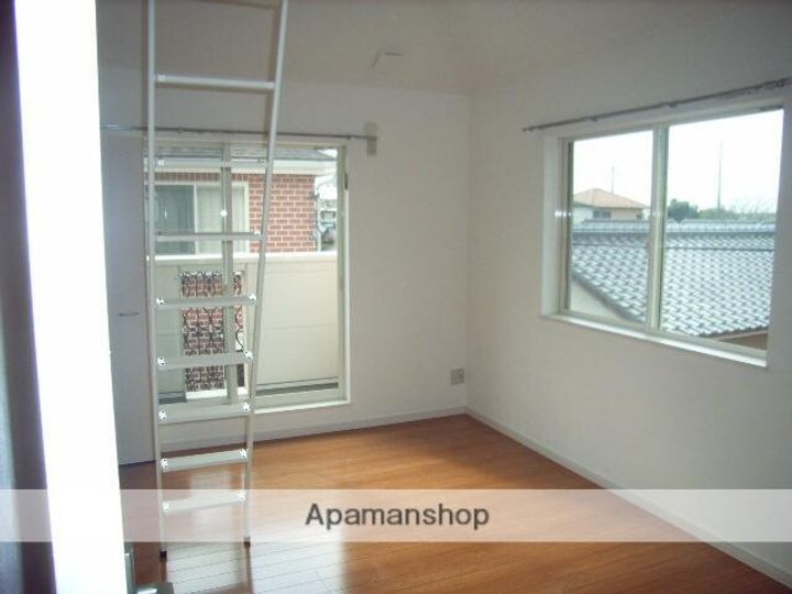 千葉県木更津市桜井新町2丁目の賃貸アパートの居間