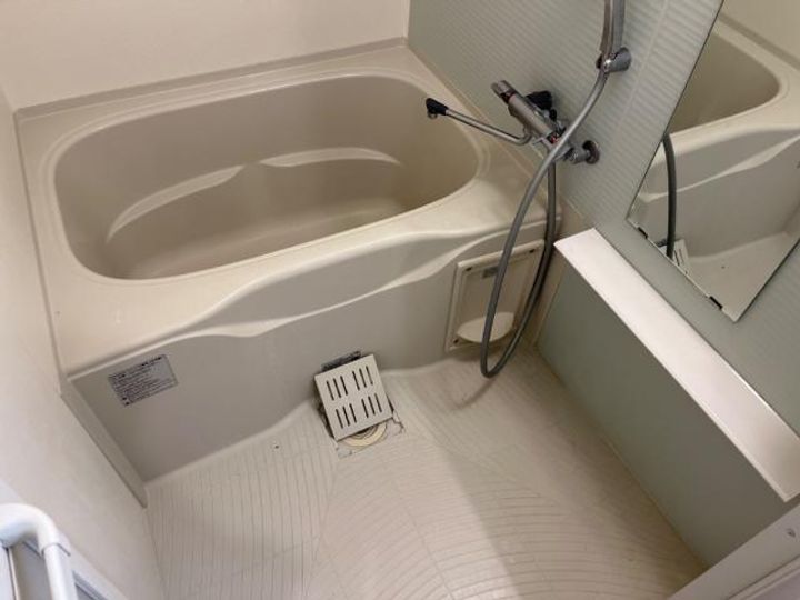 シャイン ビルドの風呂