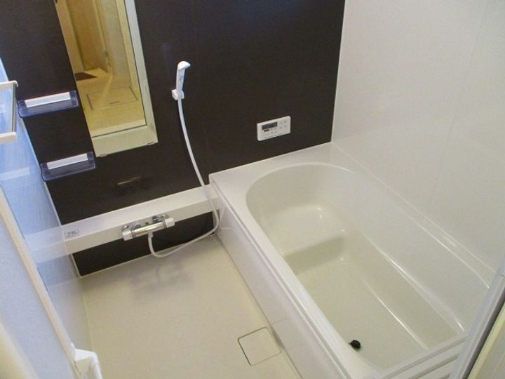 ヌーボイナリ金沢207の風呂