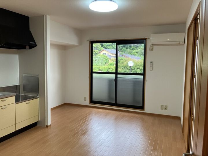 ベイコート202の居間