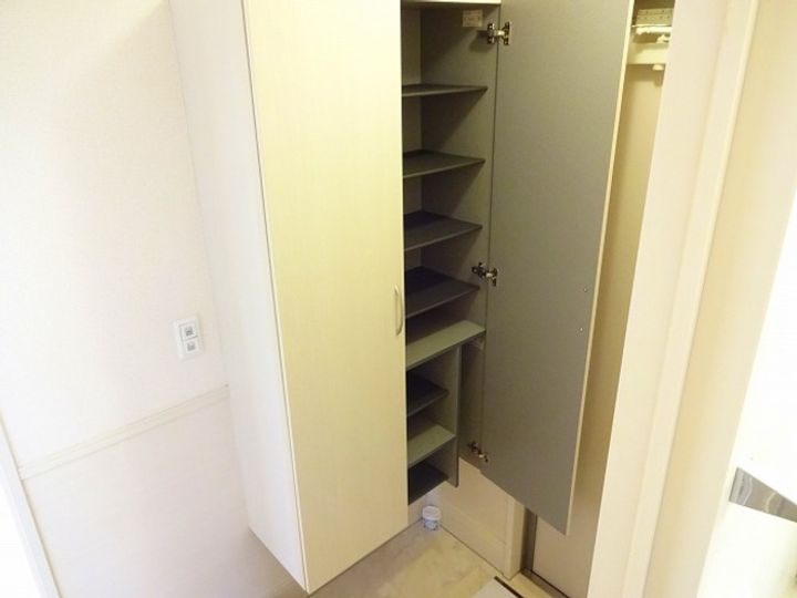 オルテンシアの玄関