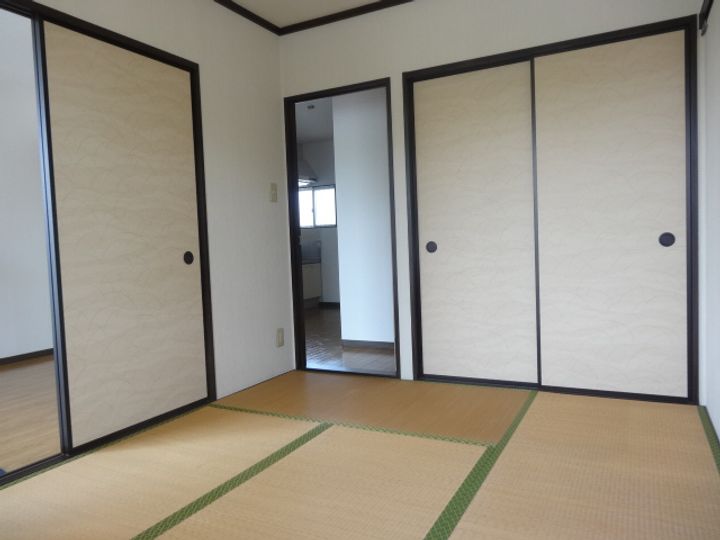 ヴェラ・サンモール103の居間