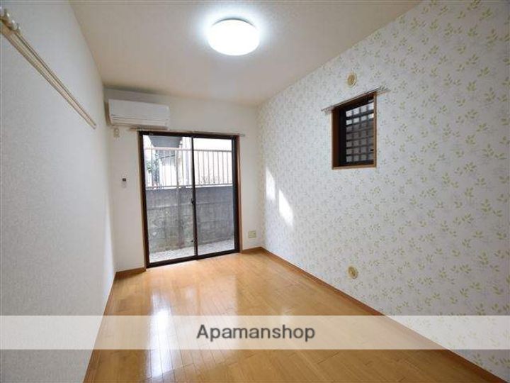 神奈川県相模原市南区相模大野6丁目の賃貸マンションの居間