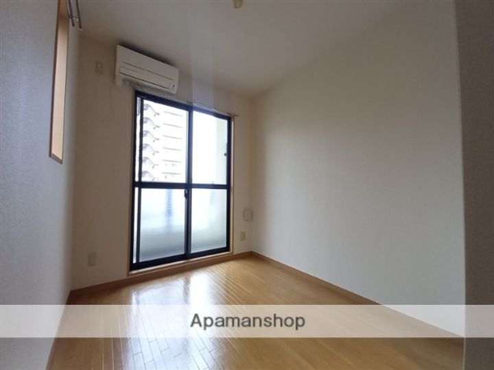 神奈川県相模原市南区相模大野3丁目の賃貸マンションの居間