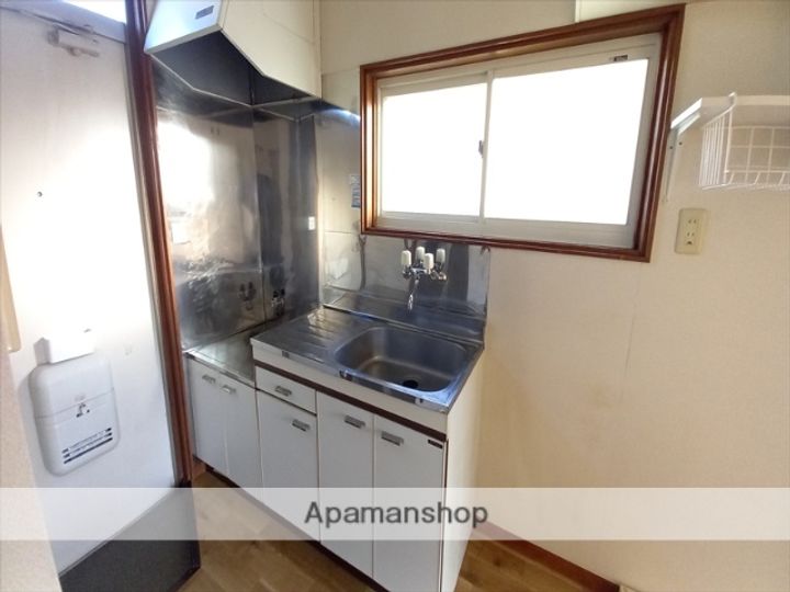 神奈川県相模原市南区相模大野9丁目の賃貸アパートのキッチン