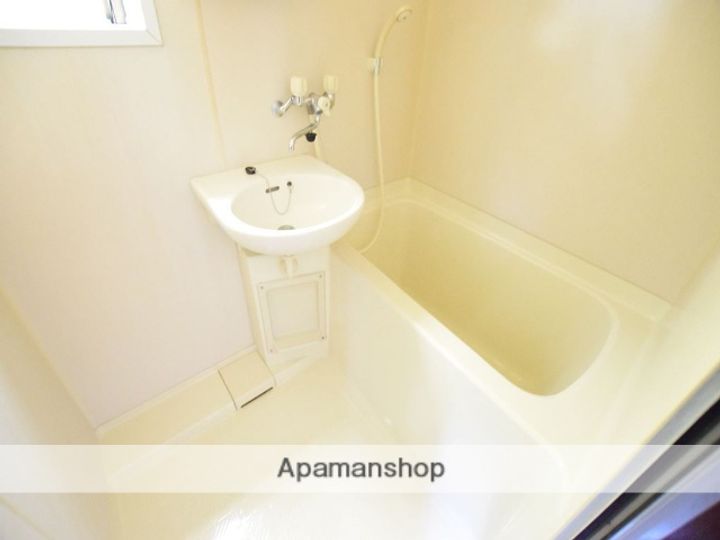 神奈川県相模原市南区古淵5丁目の賃貸アパートの風呂